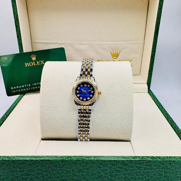 ساعة رولكس نسائية شفافة ذات إطار مينا عريض وأبيض مرصع (رولكس).